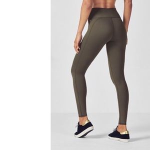 7/8 Fabletics High Waisted PowerHold Legging